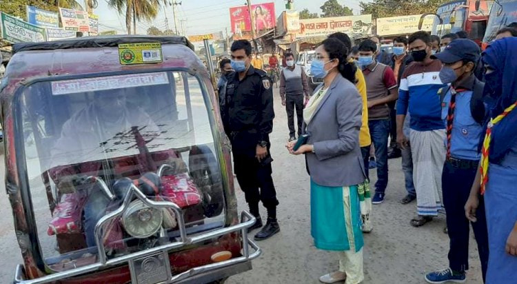 রংপুরে স্বাস্থ্যবিধি মানাতে ৪ ম্যাজিস্ট্রেটের ভ্রাম্যমান আদালত