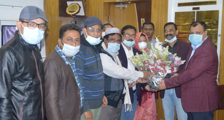 দিনাজপুর ডিসির সাথে বেসরকারী ক্লিনিক এন্ড ডায়াগনস্টিক মালিক সমিতির মতবিনিময়