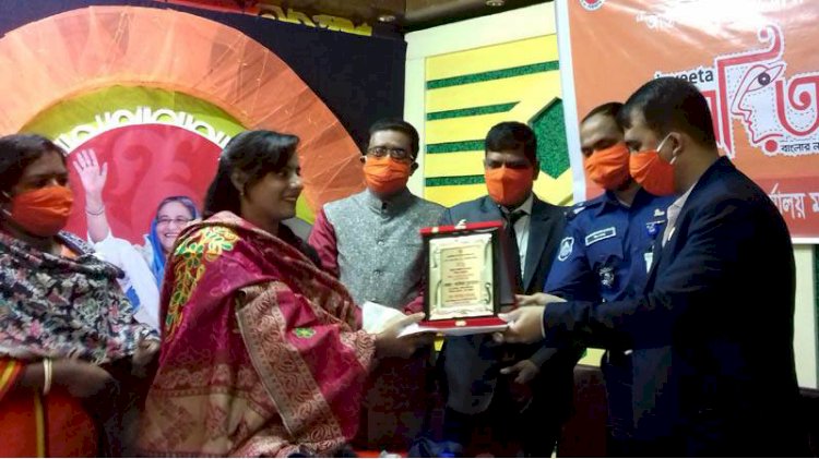 কুড়িগ্রামে ১০ জয়িতাকে সম্মাননা