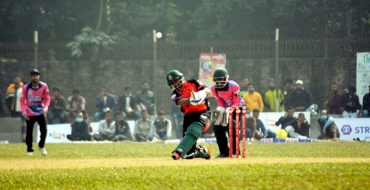 রাত পোহালে মাঠে গড়াচ্ছে  মেয়র কাপ টি-টুয়েন্টি’র ফাইনাল