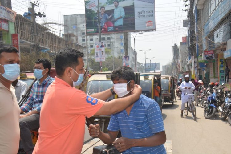 করোনার দ্বিতীয় ঢেউ মোকাবেলায় মাঠে রংপুর জেলা ছাত্রলীগ