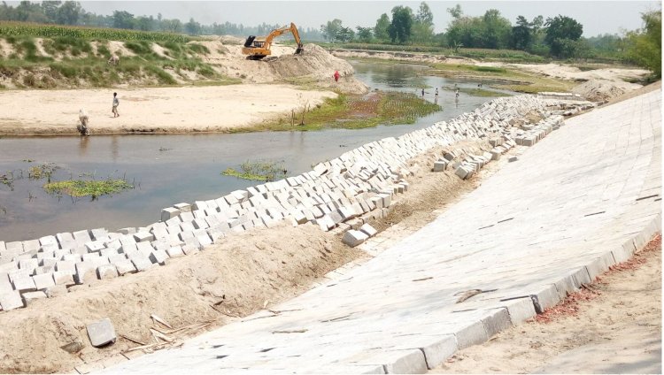 গঙ্গাচড়ায় ঘাঘট নদী খননে অনিয়মের অভিযোগ
