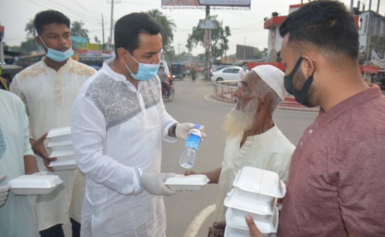 মাসব্যাপী ইফতার ও সেহরীর খাবার বিতরণ অব্যহত রেখেছে রংপুর জেলা ছাত্রলীগ