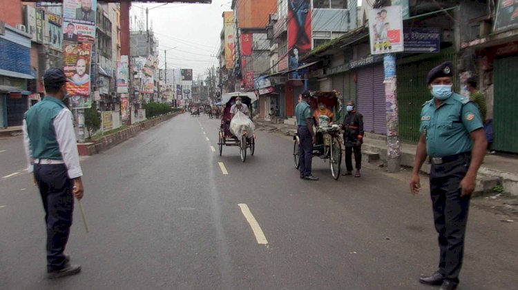 লকডাউন বাস্তবায়নে কঠোর রংপুরের প্রশাসন