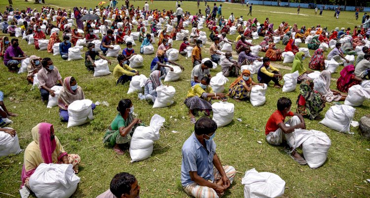 মিঠাপুকুরে ১১’শ পরিবারকে খাদ্য সহায়তা প্রদান