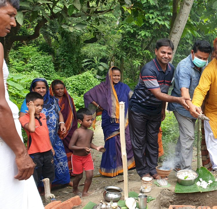 গংগাচড়ার বড়বিলে মন্দিরের ভিত্তি প্রস্তর স্থাপন