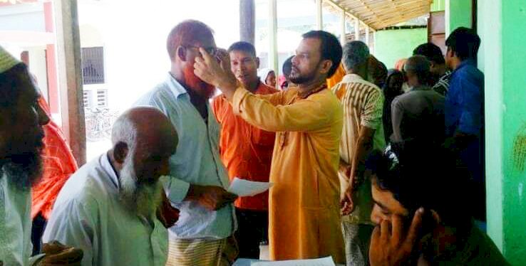 গঙ্গাচড়ার আলমবিদিতরে ৫ শতাধিক মানুষকে বিনামূল্যে চক্ষু চিকিৎসা প্রদান