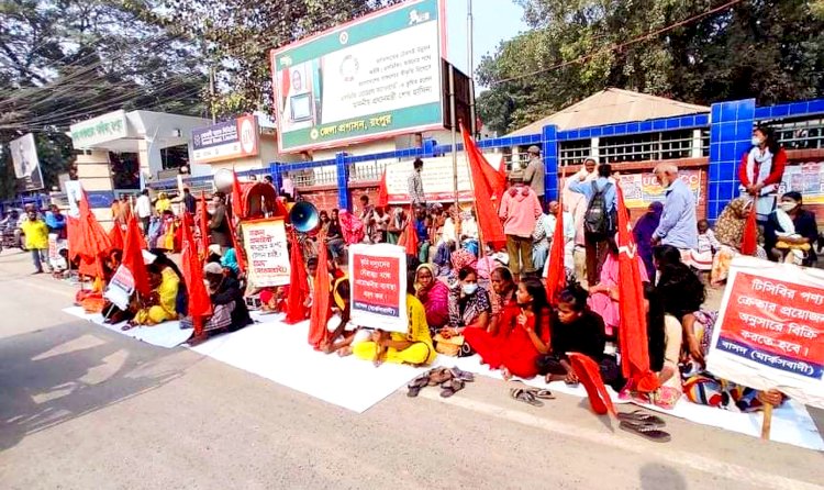 পণ্যের দাম কমানো-টিসিবির প্যাকেজ সিস্টেম বাতিলের দাবি