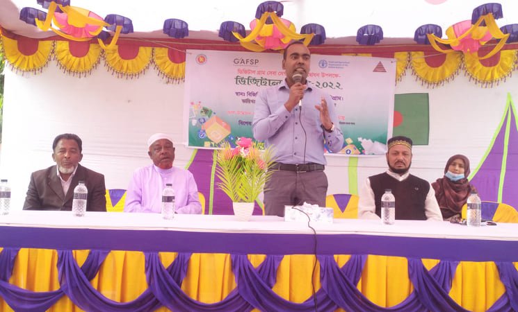 কুড়িগ্রামে কর্মহীন মহিলাদের মাঝে সেলাই মেশিন বিতরণ