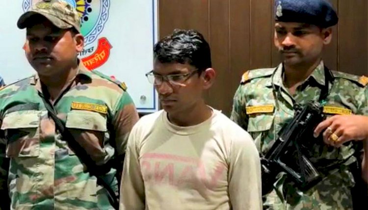 প্রেমিকার বিয়েতে বোমা উপহার, বিষ্ফোরণে বরসহ নিহত ২