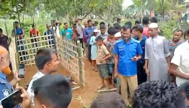 রংপুরে পাওনা টাকার দাবীতে নারীর লাশ কবর খুঁড়ে উত্তোলনের চেষ্টা