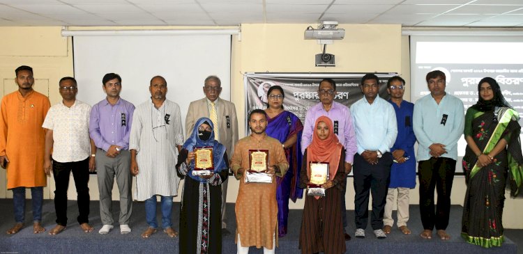 বঙ্গবন্ধুর নীতি অনুসরণ করে কৃষি খাতে কাঙ্খিত উন্নয়ন সম্ভব: উপাচার্য
